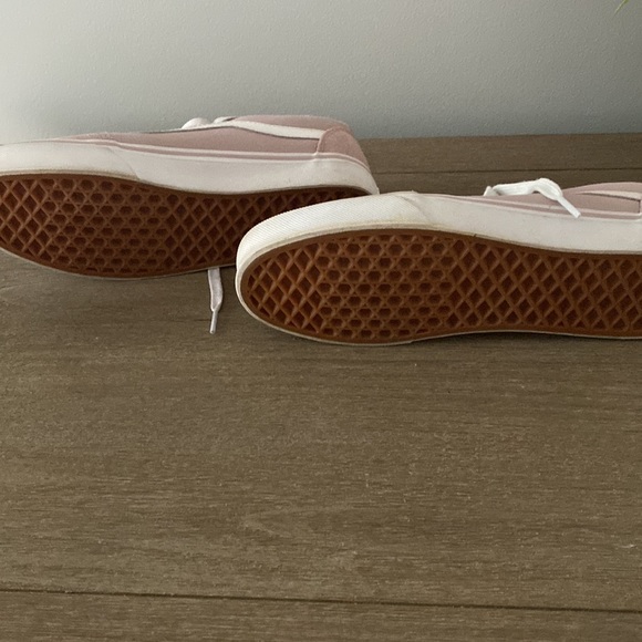 Vans Old Skool Skate Shoe - Lilac Suede - Size 7.5 - Like New! - Picture 4 of 5